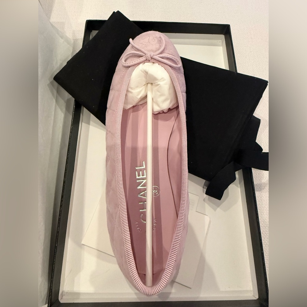 CHANEL Pink Quilted Bow Ballet Flat - Picture 4 of 5